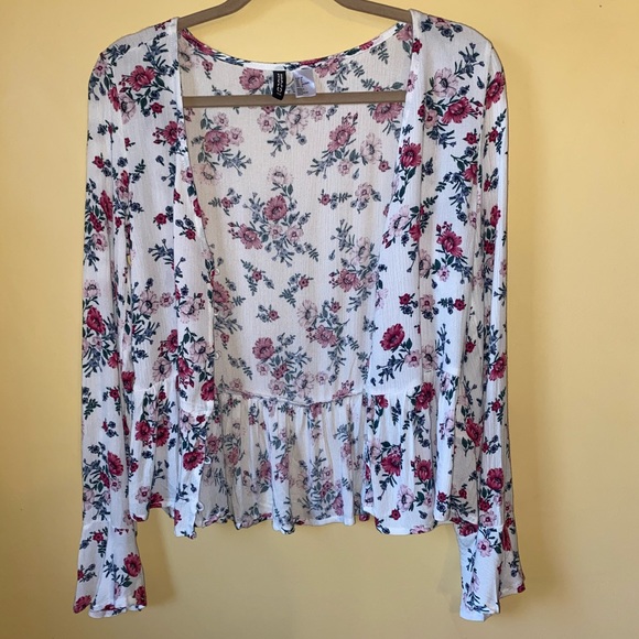 H&M | Floral Button Down Blouse size S / 2 - Picture 3 of 5